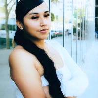 Naomi cohost image